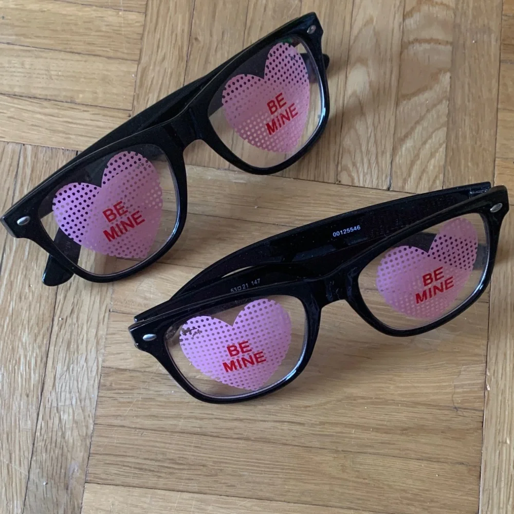 Bundle of Glasses - Clear Lens & 1 Pair of Mirrored Sunglasses O/S Girls/Women
